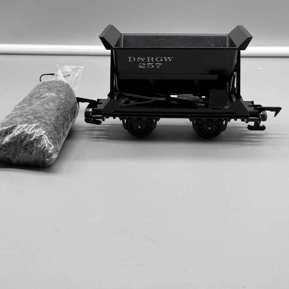 Walthers Faller O Gauge D&RGW 257 Operating Ore Dump Car w/ Load Rocky Mountain
